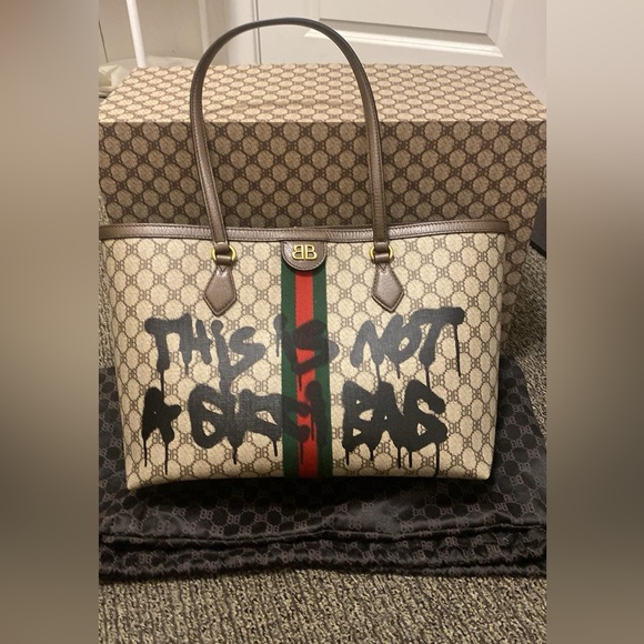 GUCCI X BALENCIAGA
BB Supreme The Hacker Project Medium Ophidia Tote - Picture 2 of 7